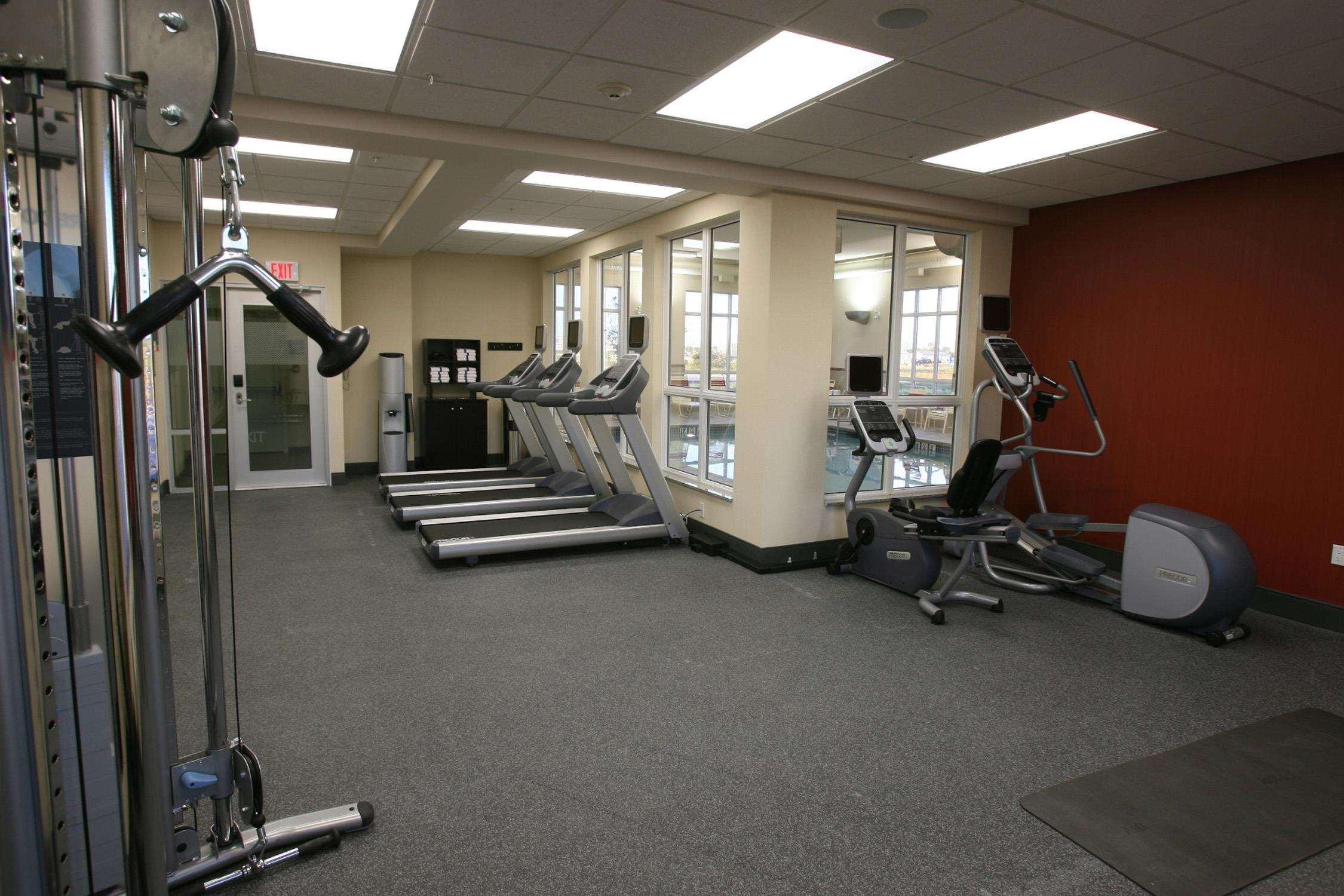 Hampton Inn & Suites Red Deer Penhold Удобства фото